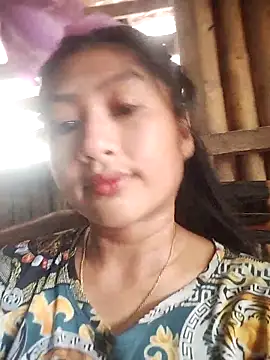 SweetKirsten69 online show from April 2, 2026, 1:47 am