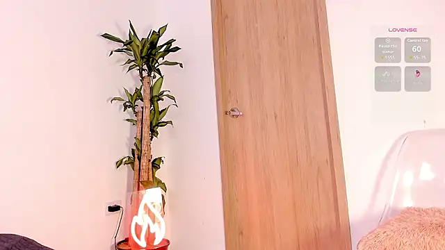 Chinese goddess  online show from March 5, 2026, 12:12 pm