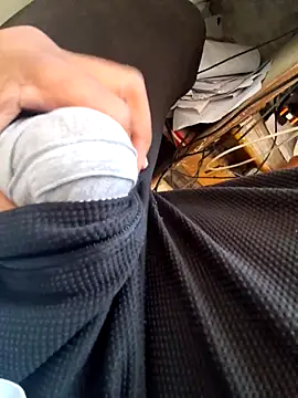 Snapshot of hot---boy1 chatting on February 18, 2026, 5:47 am hot---boy1 online show from February 18, 2026, 5:47 am