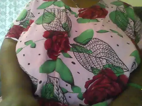 Honeybloom1 online show from February 9, 2026, 10:52 am