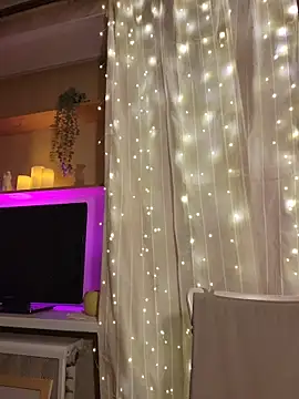 Snapshot of HotDevilGirl_ chatting on February 20, 2026, 5:24 pm HotDevilGirl online show from February 20, 2026, 5:24 pm