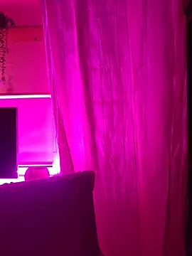 Snapshot of HotDevilGirl_ chatting on February 27, 2026, 7:14 pm HotDevilGirl online show from February 27, 2026, 7:14 pm