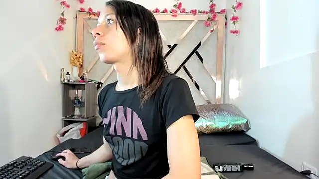 Snapshot of Geminis___ chatting on March 1, 2026, 3:52 am Geminis online show from March 1, 2026, 3:52 am