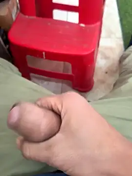 Snapshot of Castrol1289 chatting on February 7, 2026, 7:45 am Castrol1289 online show from February 7, 2026, 7:45 am