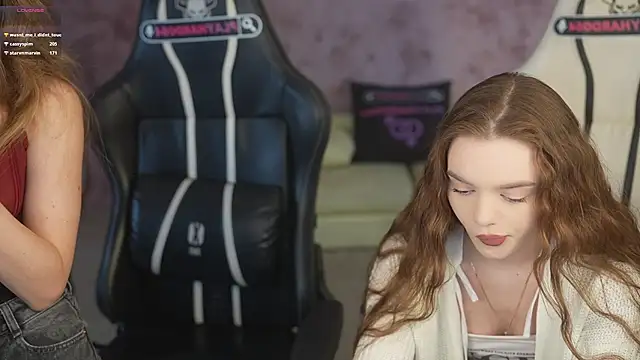 Snapshot of Zlata_Sky chatting on April 28, 2026, 6:46 pm Zlata Sky online show from April 28, 2026, 6:46 pm