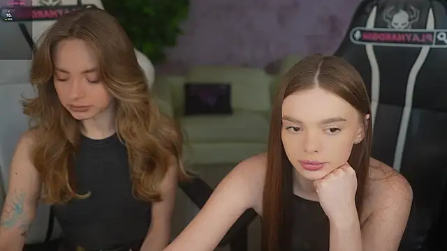 Snapshot of Zlata_Sky chatting on June 4, 2026, 6:47 pm Zlata Sky online show from June 4, 2026, 6:47 pm