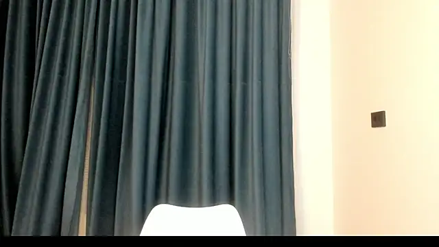 luna yum online show from March 1, 2026, 7:38 pm