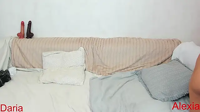 dariadoll online show from January 3, 2025, 2:19 pm