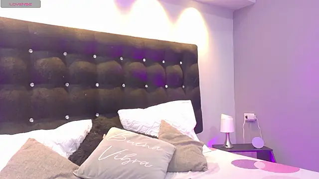 Aitana Oliveira online show from February 7, 2026, 8:12 pm