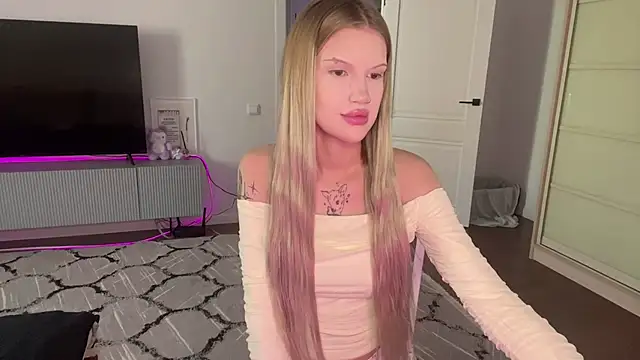 Snapshot of DannSago chatting on February 21, 2026, 12:06 pm DannSago online show from February 21, 2026, 12:06 pm