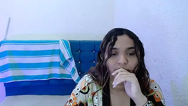 Snapshot of miiia_perez chatting on February 21, 2026, 7:15 pm miiia perez online show from February 21, 2026, 7:15 pm