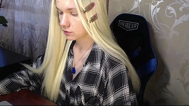 Shiny Victoria online show from March 11, 2026, 11:05 am