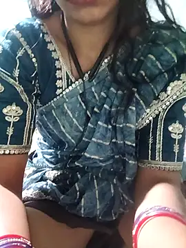 Royal hotti0011 online show from March 8, 2026, 9:35 am