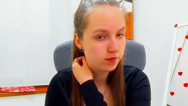 Snapshot of Nessi-Morris chatting on February 19, 2026, 7:26 am Nessi-Morris online show from February 19, 2026, 7:26 am