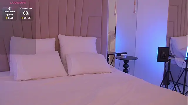 JennyBlow online show from February 26, 2026, 12:48 pm