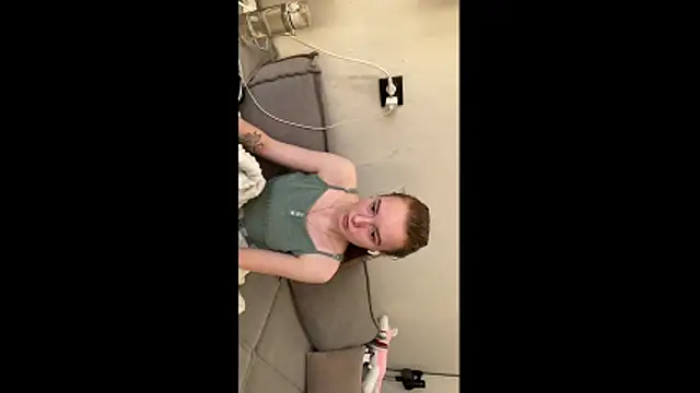 lunli0 online show from February 13, 2026, 10:55 am