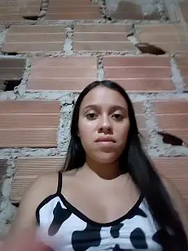 Snapshot of lachiki_plus chatting on February 18, 2026, 3:13 am lachiki plus online show from February 18, 2026, 3:13 am