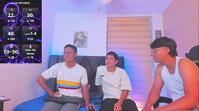 StellayDrake online show from February 25, 2026, 1:43 pm