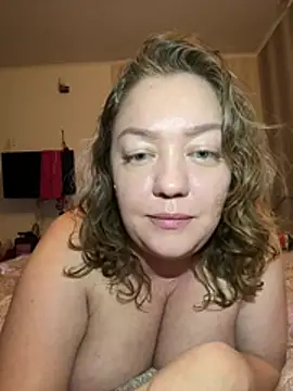 Snapshot of BBBWOOW chatting on February 15, 2026, 9:44 pm BBBWOOW online show from February 15, 2026, 9:44 pm