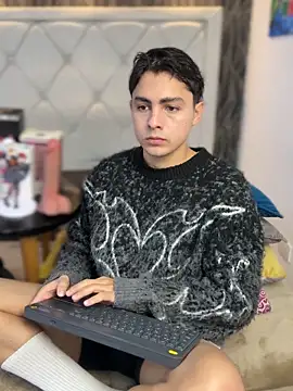 Samu Hott online show from February 16, 2026, 8:27 pm