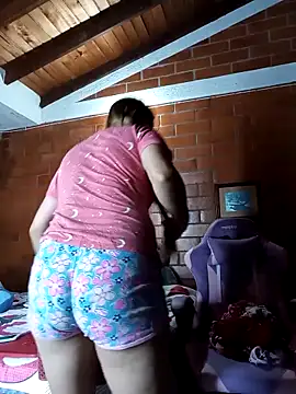 Snapshot of cristalprincess_ chatting on February 23, 2026, 1:36 am cristalprincess online show from February 23, 2026, 1:36 am