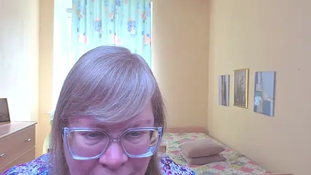 Emma Eclipsee online show from March 28, 2026, 10:59 am