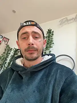 Piratee666 online show from April 14, 2026, 7:25 am