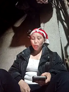 lena-cute online show from February 21, 2026, 12:17 pm