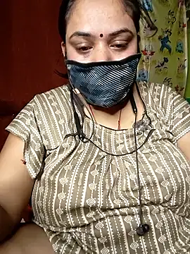 06Rozi online show from April 14, 2026, 4:57 pm