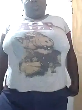 bonny1634 online show from May 4, 2026, 12:34 pm