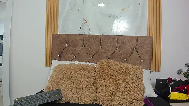 Snapshot of Candyfox2606 chatting on February 19, 2026, 2:46 pm Candyfox2606 online show from February 19, 2026, 2:46 pm