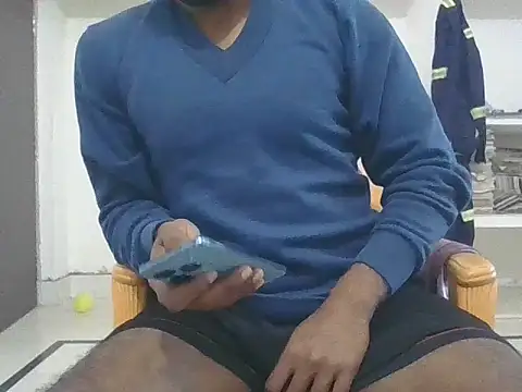 Snapshot of veeeer1239 chatting on February 3, 2026, 5:05 am veeeer1239 online show from February 3, 2026, 5:05 am