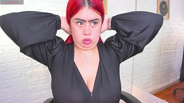 Snapshot of sofierouseS chatting on February 8, 2026, 1:03 pm sofierouseS online show from February 8, 2026, 1:03 pm