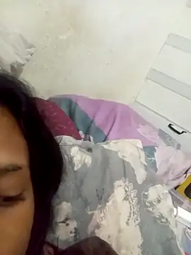 loveofpetitegirls34 online show from April 22, 2026, 5:10 am