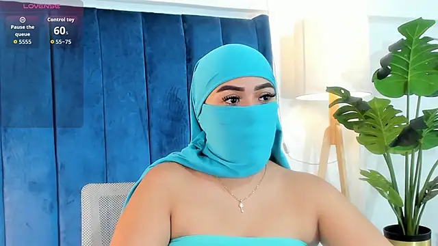 fatimarab   online show from April 11, 2026, 3:22 am