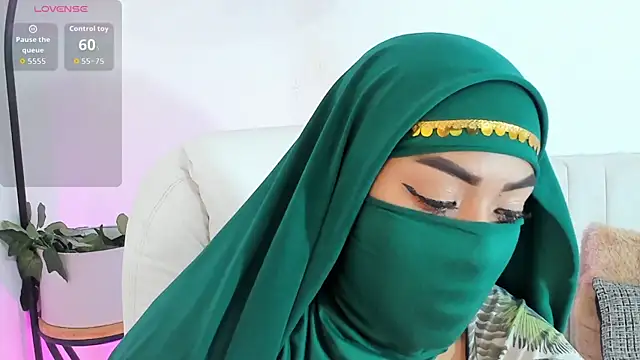 fatimarab   online show from April 14, 2026, 1:55 am