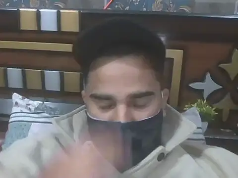 Snapshot of MrCurioX chatting on February 3, 2026, 4:01 pm MrCurioX online show from February 3, 2026, 4:01 pm