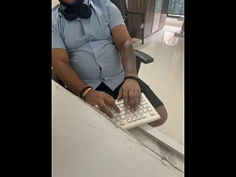 Rah0091 online show from March 17, 2026, 8:50 am