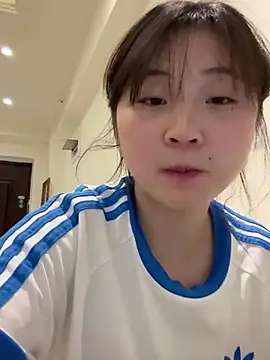 LXR77887 online show from April 17, 2026, 4:26 am