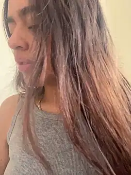 Snapshot of ALINA_EF chatting on February 15, 2026, 6:04 pm ALINA EF online show from February 15, 2026, 6:04 pm