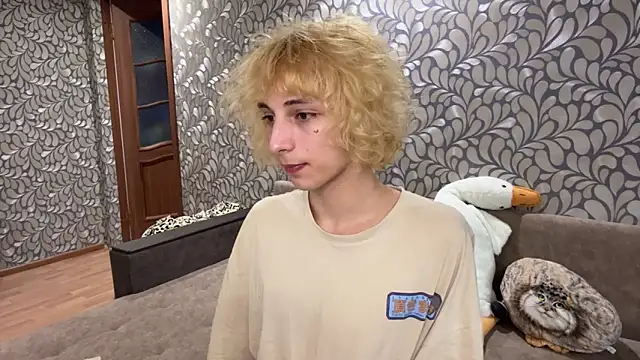 Fred bucks online show from April 19, 2026, 1:32 pm