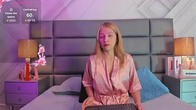 AlexaFoxx  online show from February 10, 2026, 12:53 pm