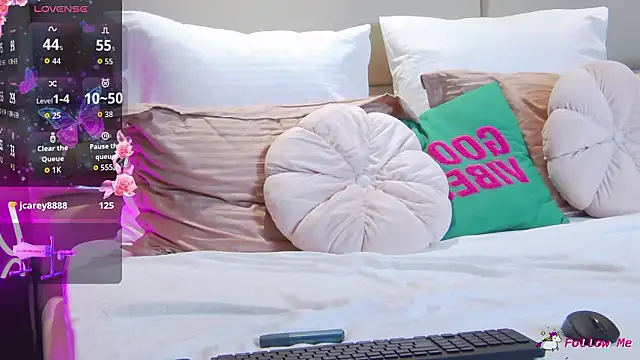 BlissArtX online show from March 4, 2026, 8:04 pm