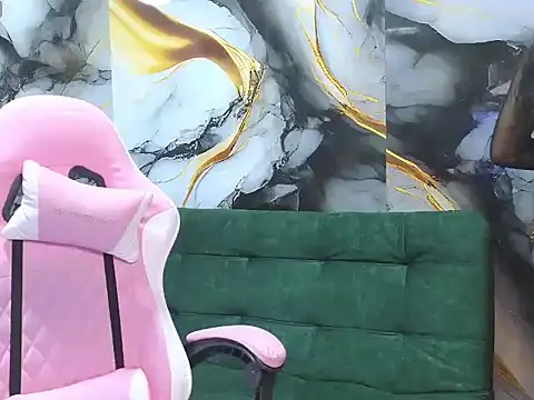  weird sativa online show from February 20, 2026, 4:53 am