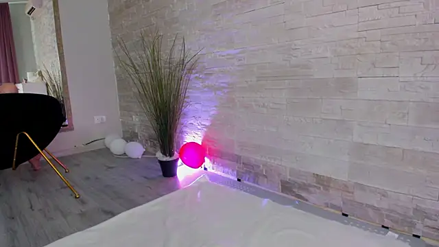 Ivorym00n online show from March 13, 2026, 6:20 am