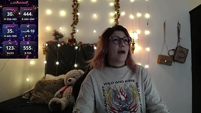 Snapshot of Sharma_Amayra chatting on February 6, 2026, 7:28 pm Sharma Amayra online show from February 6, 2026, 7:28 pm