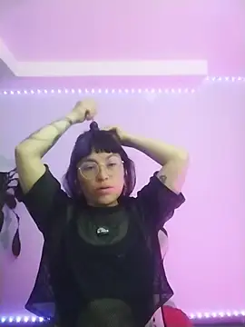 missfungi8 online show from February 19, 2026, 1:01 am