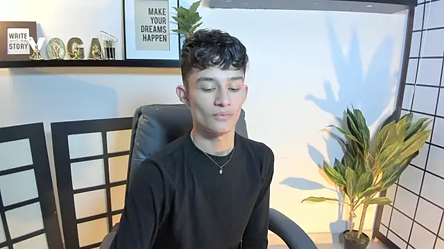 Patrick Howland  online show from April 10, 2026, 9:19 pm