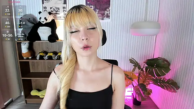 Laukyubey1 online show from March 6, 2026, 7:32 pm