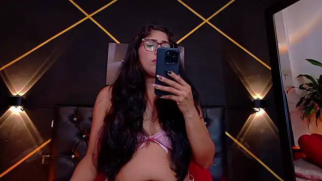 serena kournikova online show from March 3, 2026, 8:59 pm